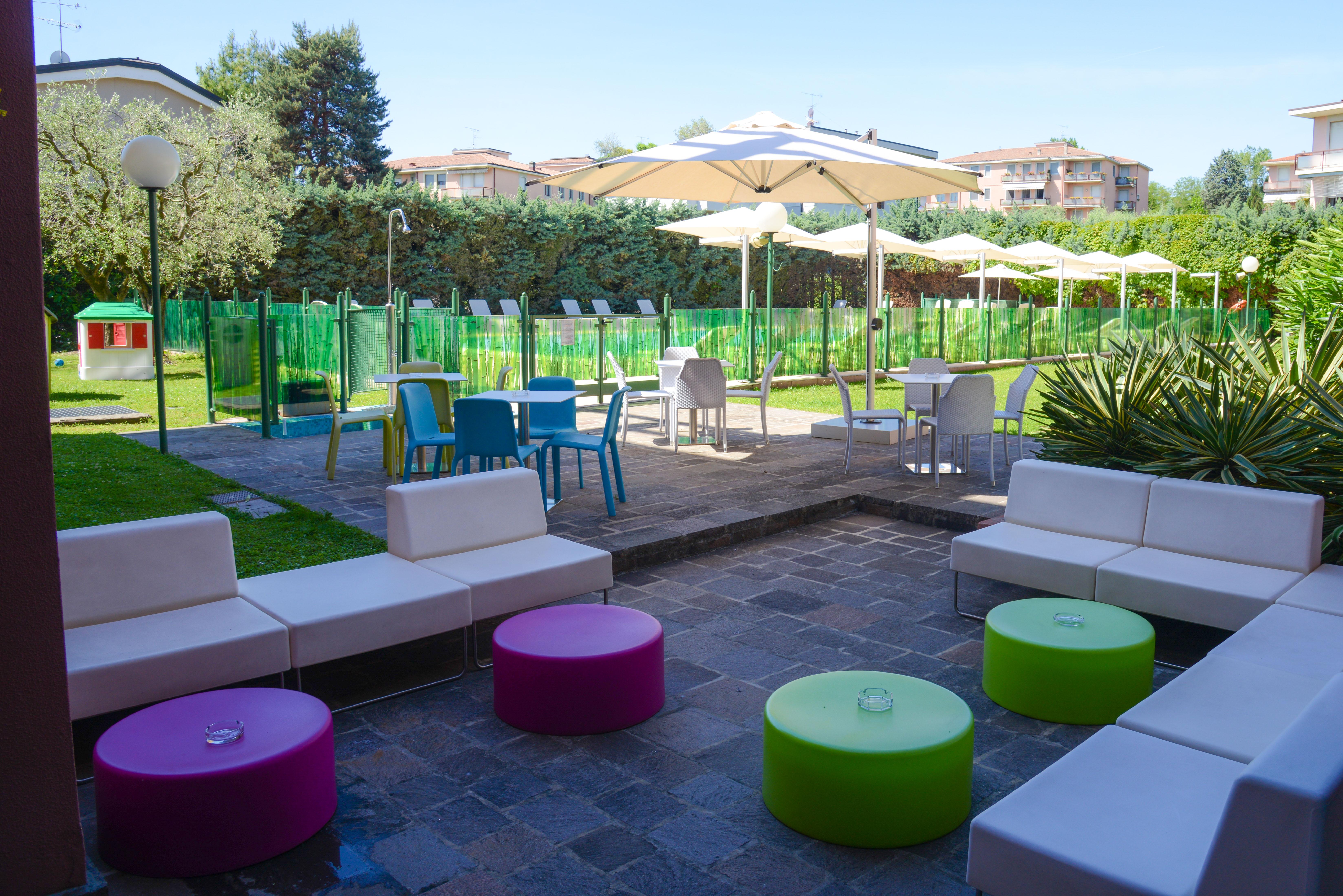 Hotel Oliveto Desenzano del Garda Esterno foto