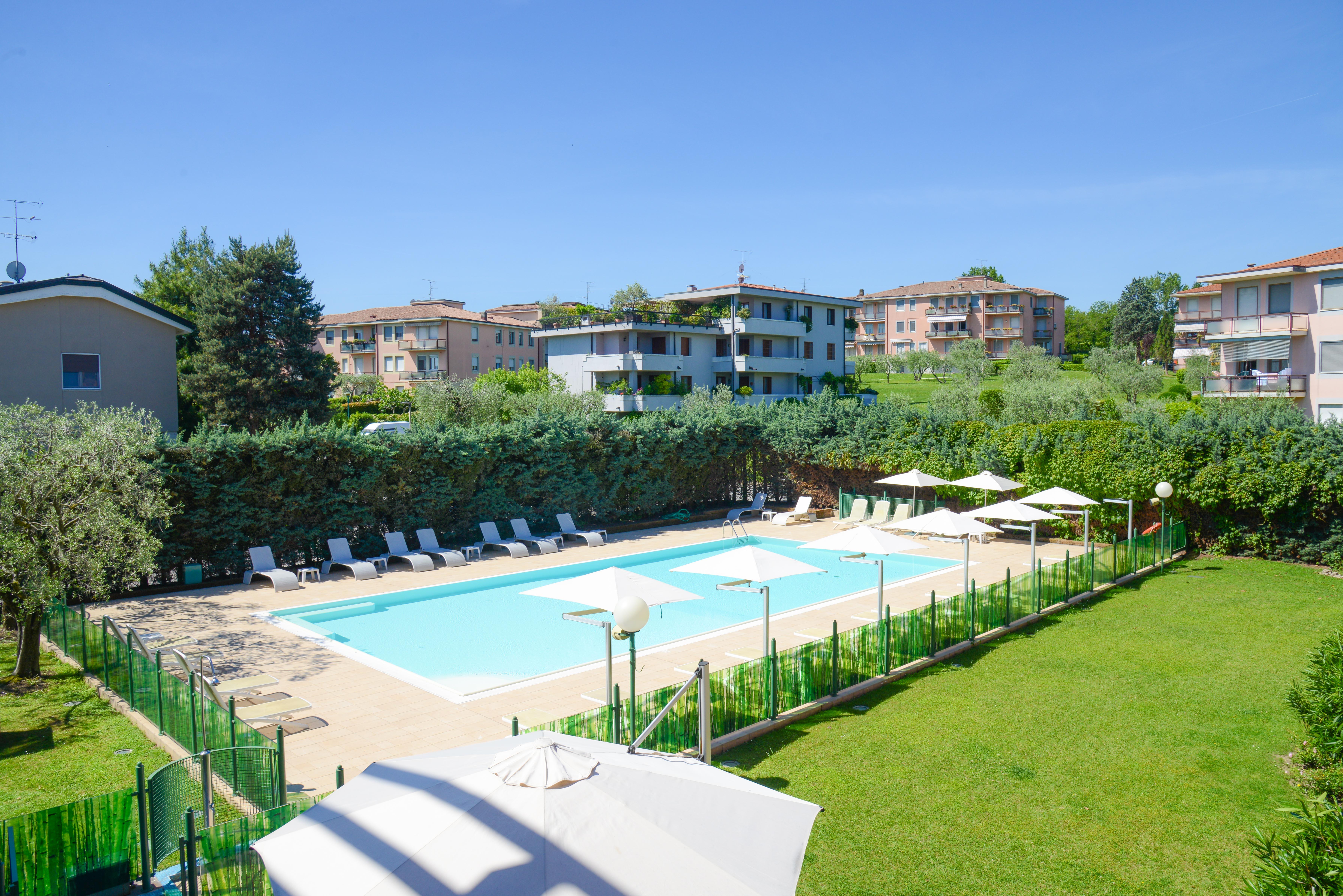 Hotel Oliveto Desenzano del Garda Esterno foto