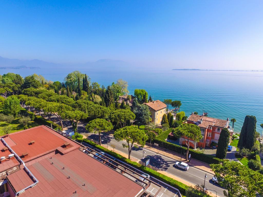 Hotel Oliveto Desenzano del Garda Esterno foto