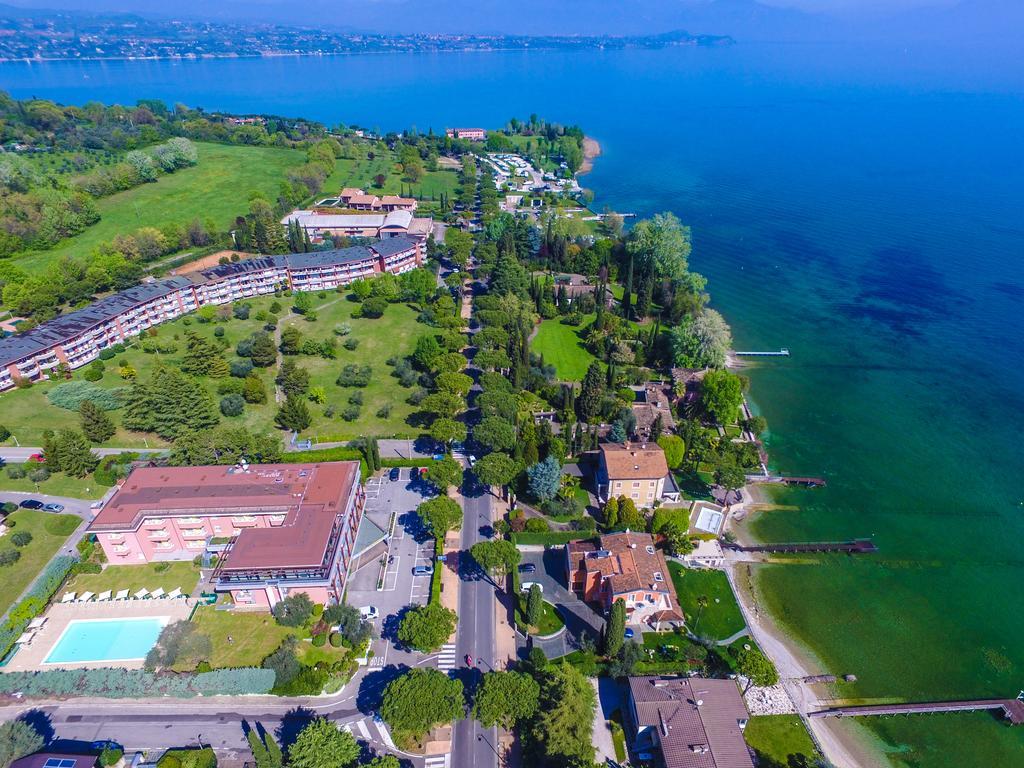 Hotel Oliveto Desenzano del Garda Esterno foto
